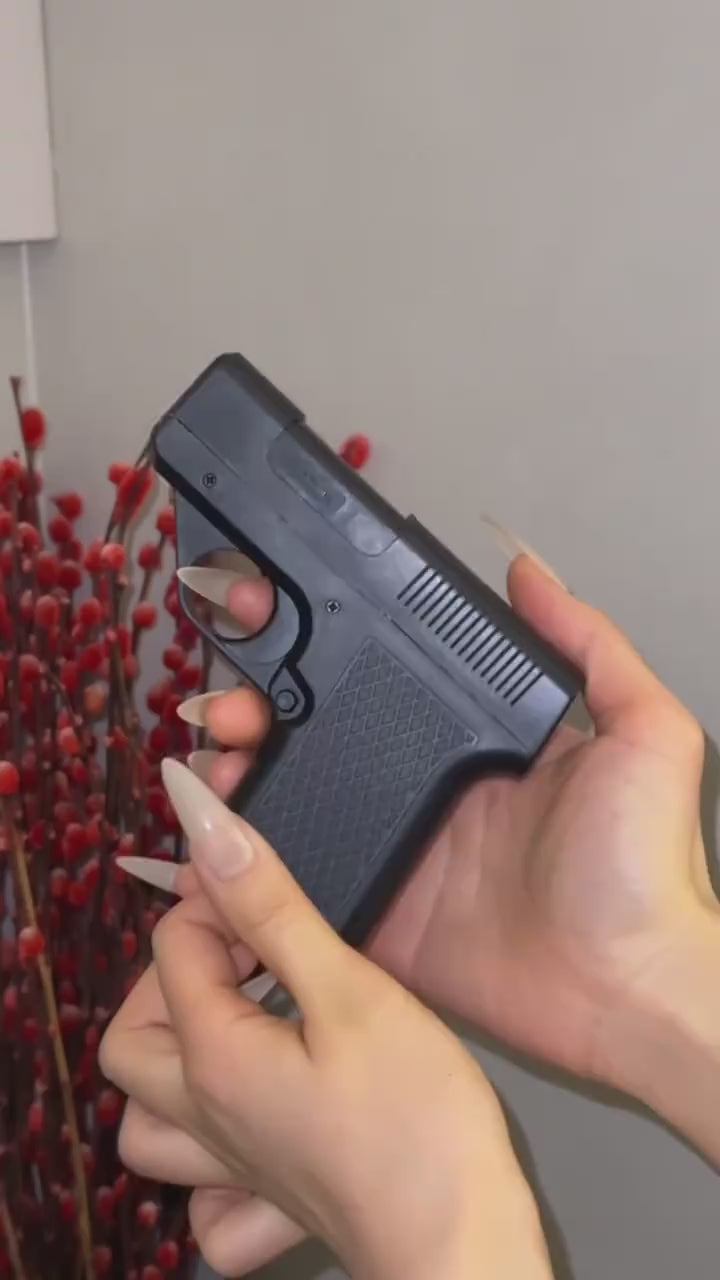 Creative Gun-Shaped Cigarette Case Lighter: A Unique & Practical Gift for Your Boyfriend